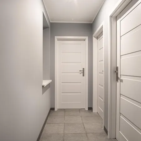 Hostel Prywatny Z Prywatna Lazienka - Senatorska 36 *