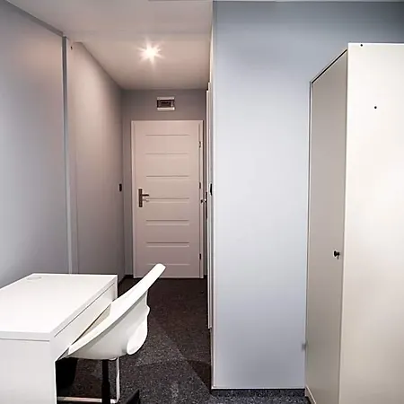 Prywatny Pokój Z Prywatną łazienką - Senatorska 36